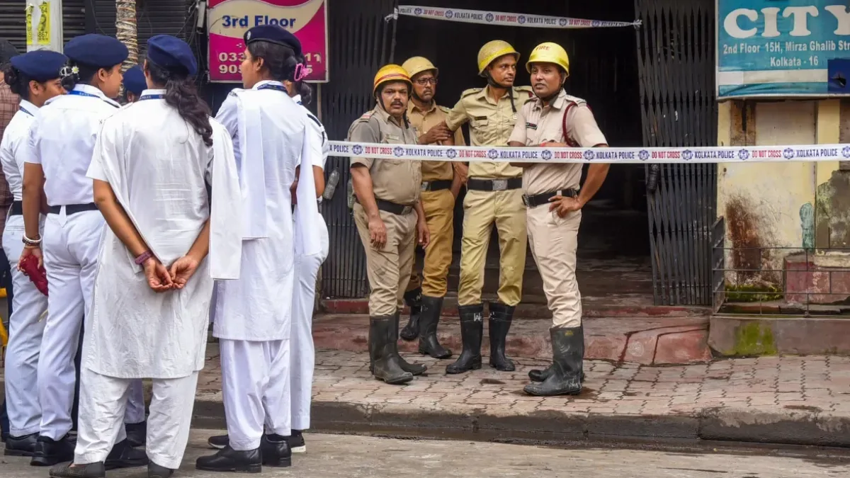 টাকা দিলেই ফায়ার সার্টিফিকেট! নিউ মার্কেটের বেআইনি হোটেল নিয়ে বিস্ফোরক অভিযোগ