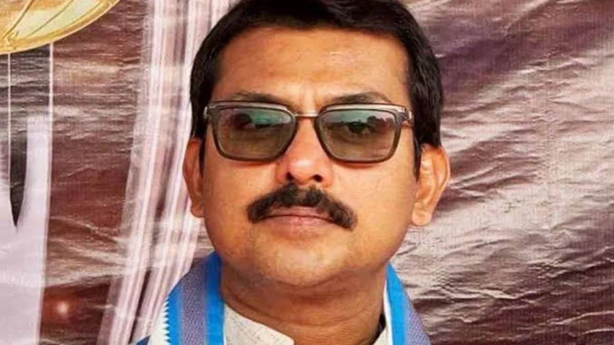 ‘স্বরূপ বিশ্বাস আমার শ্লীলতাহানি করেননি’, আচমকা সুর পাল্টালেন নির্যাতিতা