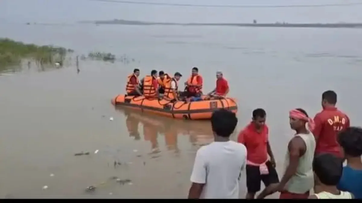 দামোদর নদীতে স্নান করতে নেমে নিখোঁজ যুবক, চলছে তল্লাশি