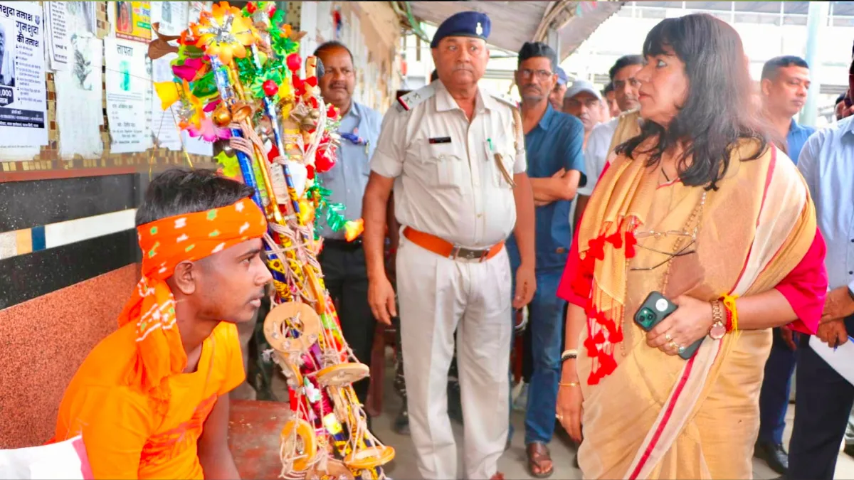 শ্রাবণী মেলায় ভক্তদের নির্বিঘ্ন যাত্রা নিশ্চিত করতে পূর্ব রেলের জেনারেল ম্যানেজারের বৈঠক