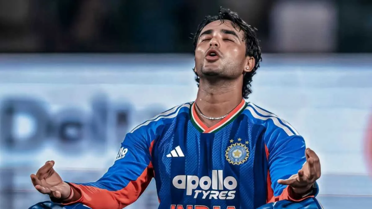 যুবরাজের মন্ত্রেই ৩০ বলে সেঞ্চুরি! অভিষেককে কী বলেছিলেন তাঁর ‘স্যার’?