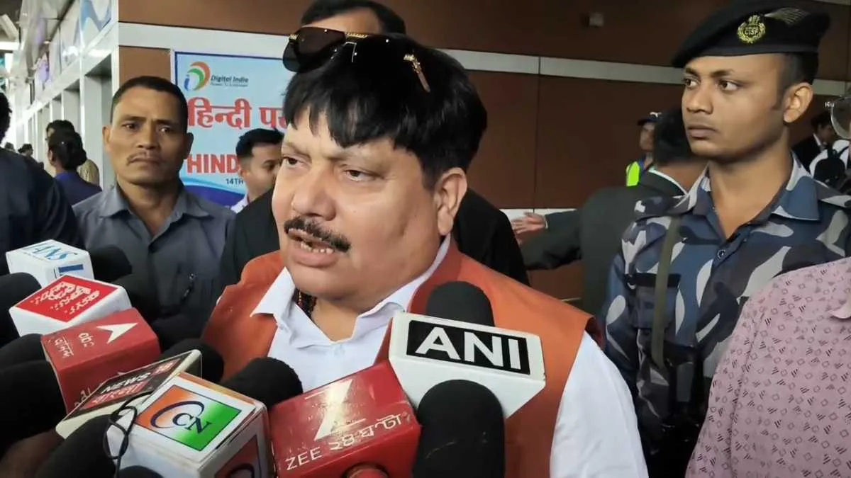 বন্ধ বাগান খুলতে ৭ দিনের আল্টিমেটাম সরকারের, উদ্ধার ১০০ কোটি টাকার পিএফ, কড়া বার্তা শ্রমমন্ত্রীর