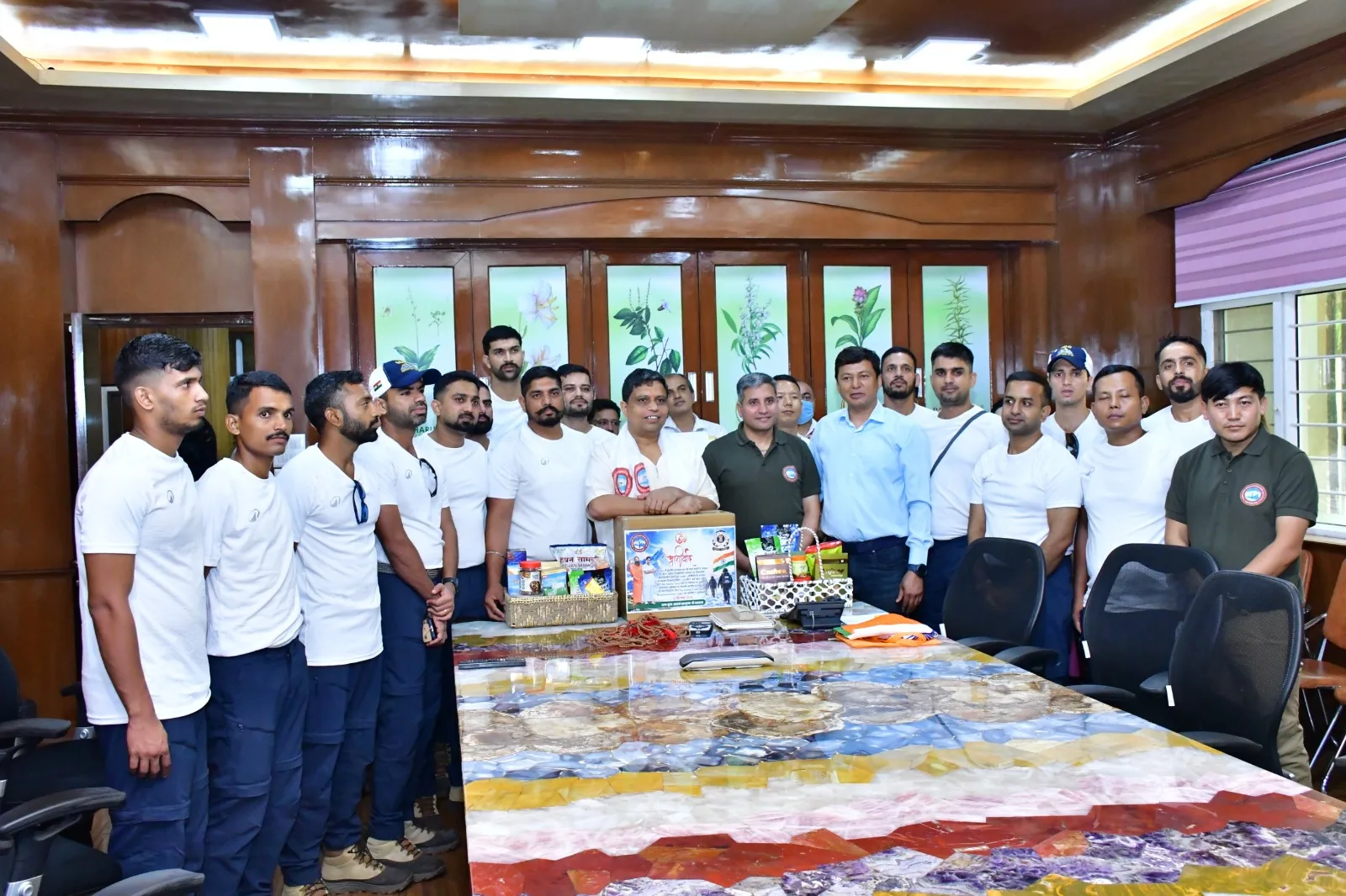 Indian Coast Guards meets Acharya Bala Krishna At Patanjali Yogpeeth (SNS)