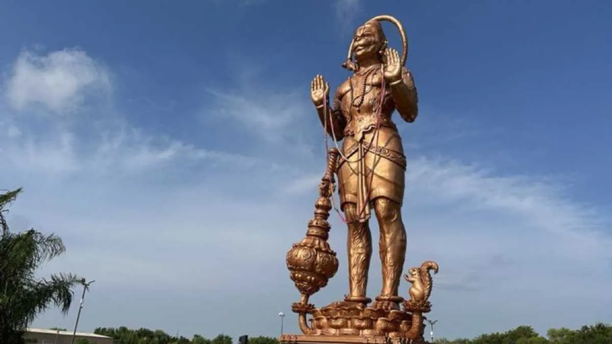 টেক্সাসে ৯০ ফুটের হনুমান মূর্তি নিয়ে বিতর্ক, ‘জিতলে ভেঙে ফেলব’ ইউটিউবারের পোস্ট ঘিরে বিতর্ক