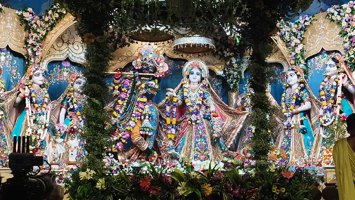 শ্রীধাম মায়াপুরে মহাসমারোহে পালিত হল রাধাষ্টমী