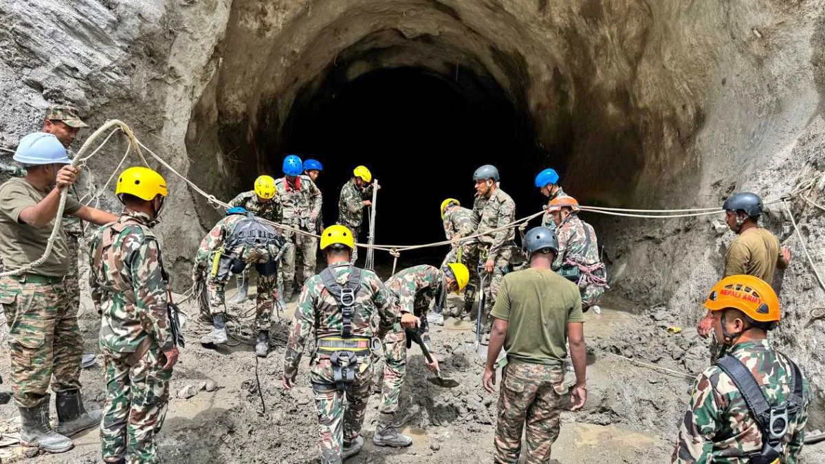 নেপালে ভয়াবহ বন্যায় ক্ষতিগ্রস্ত প্রায় ১৬ লক্ষ মানুষ, সরকারের রিপোর্টে উদ্বেগজন ছবি