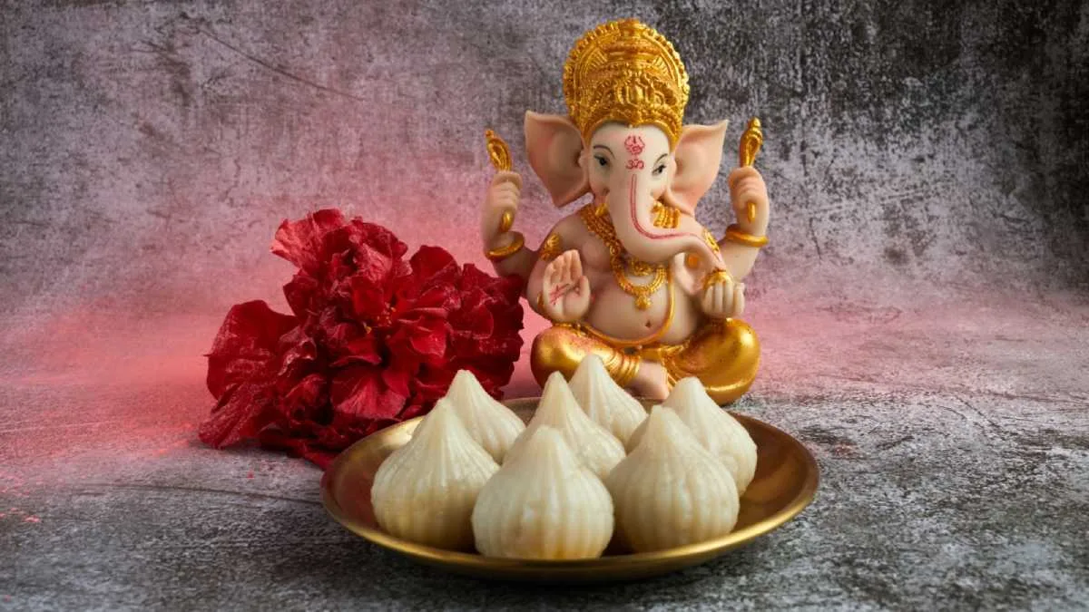 গণপতি বাপ্পার প্রিয় খাবার মোদক, খুব সহজেই বানিয়ে নিতে পারেন এই রেসিপি