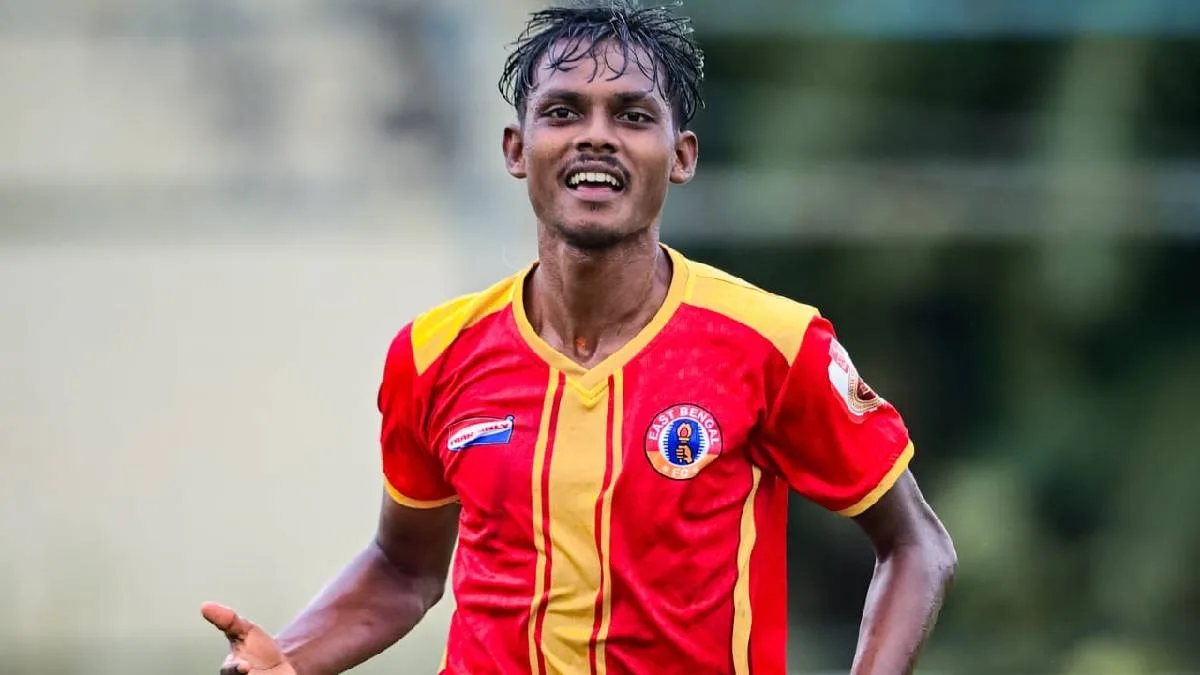 আকাশের হ্যাটট্রিকে ডার্বির আগে স্বস্তির জয় পেল লাল-হলুদ ব্রিগেড
