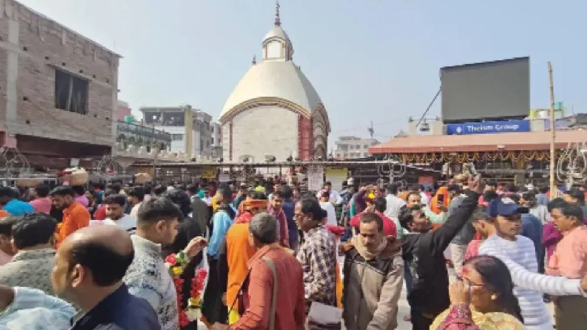 কৌশিকী অমাবস্যায় তারাপীঠ যেতে চলবে বিশেষ ট্রেন, লাগামছাড়া ভাড়া হোটেলে