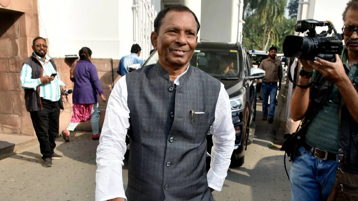 নন্দীগ্রামের উপনির্বাচনে অখিল গিরিই কি তুরুপের তাস? মমতা ডাকলেন কালীঘাটের বাড়িতে