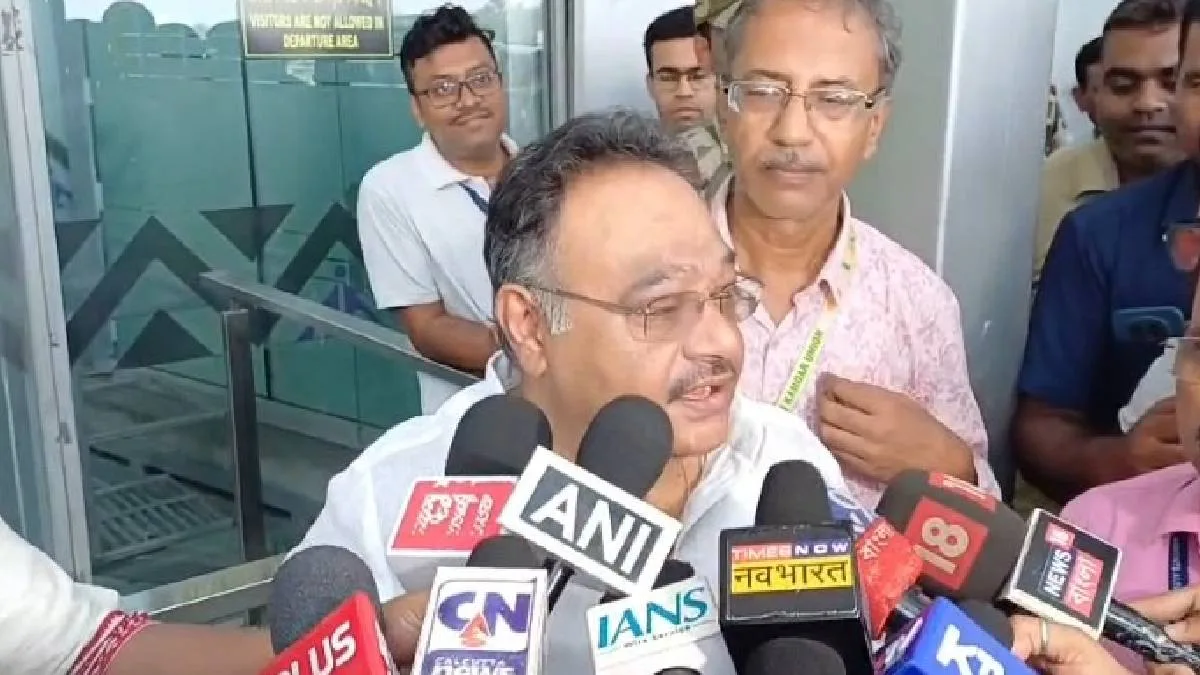 ‘এটা উপরওয়ালার বিচার’, দলের নাম-প্রতীক ফ্রিজ হতেই মমতাকে কটাক্ষ শমীকের