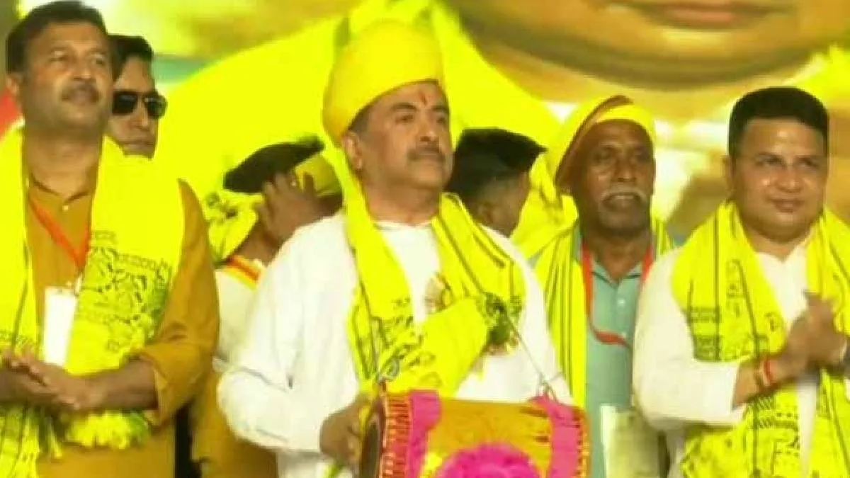 ‘কুড়মিদের বিরুদ্ধে যত মামলা রয়েছে সব প্রত্যাহার করব’, পুরুলিয়া থেকে বড় ঘোষণা মুখ্যমন্ত্রীর