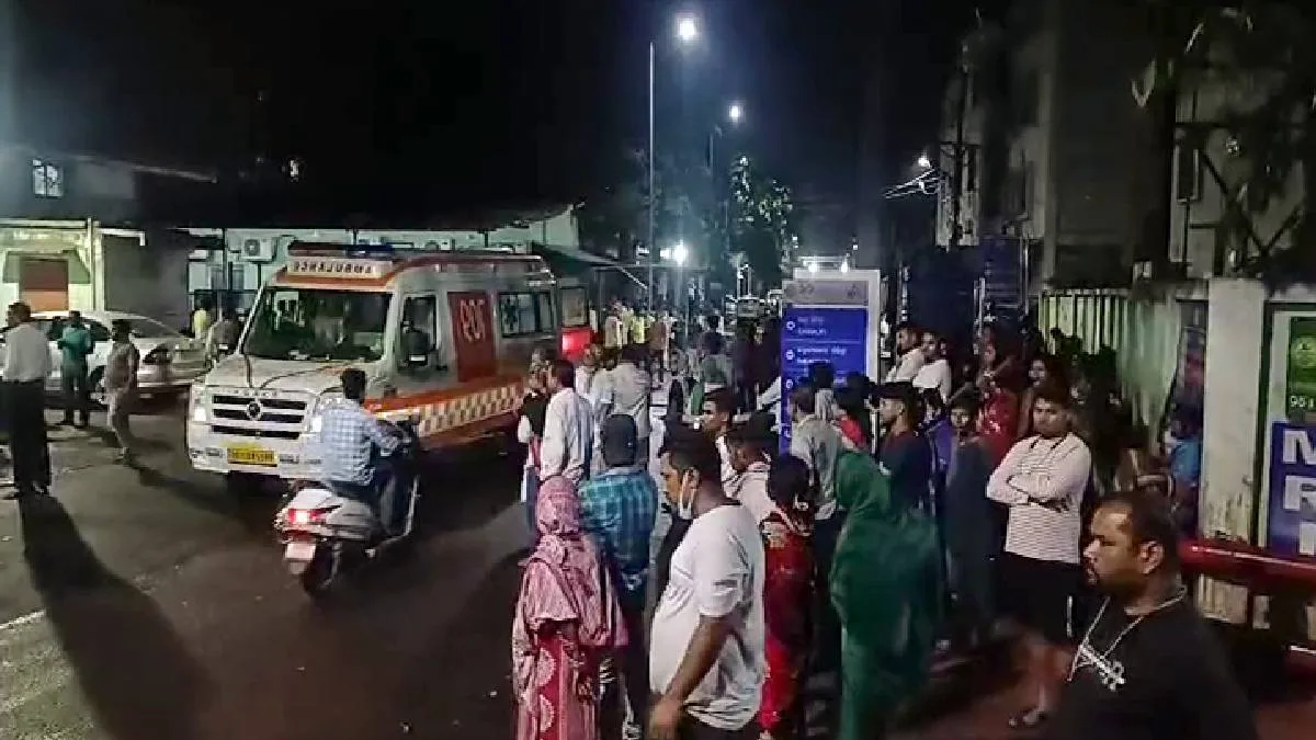 বেসরকারি হাসপাতালে এবার তোলাবাজির অভিযোগ, টাকা না দেওয়ায় অ্যাম্বুলেন্স চালককে মারধর