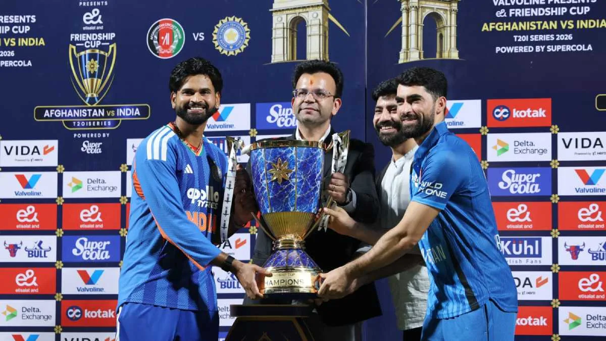 ৩-০-য় উড়িয়ে দেওয়ার পরও আফগান ক্যাপ্টেনকে ডেকে নিয়ে সেলিব্রেশন শ্রেয়সদের! দিল্লিতে বন্ধুত্বের ছবি