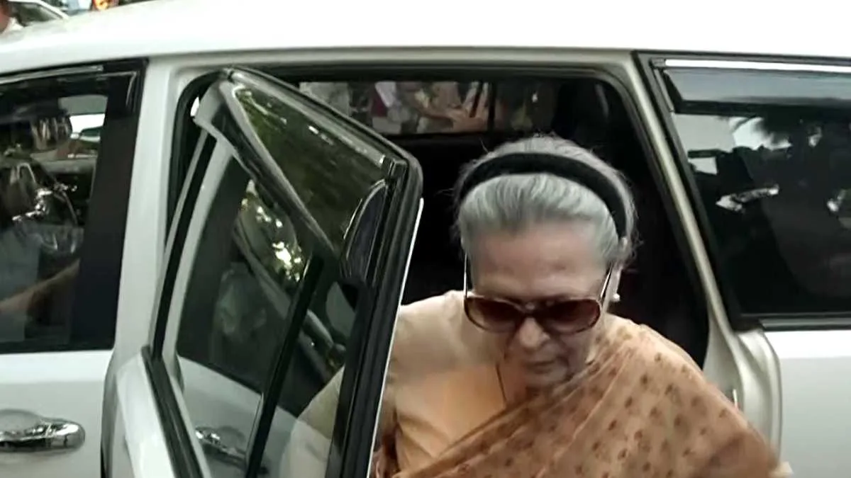 ভোটার তালিকা নিয়ে সোনিয়ার বিরুদ্ধে অভিযোগ, ফের শুনানির নির্দেশ দিল্লি আদালতের