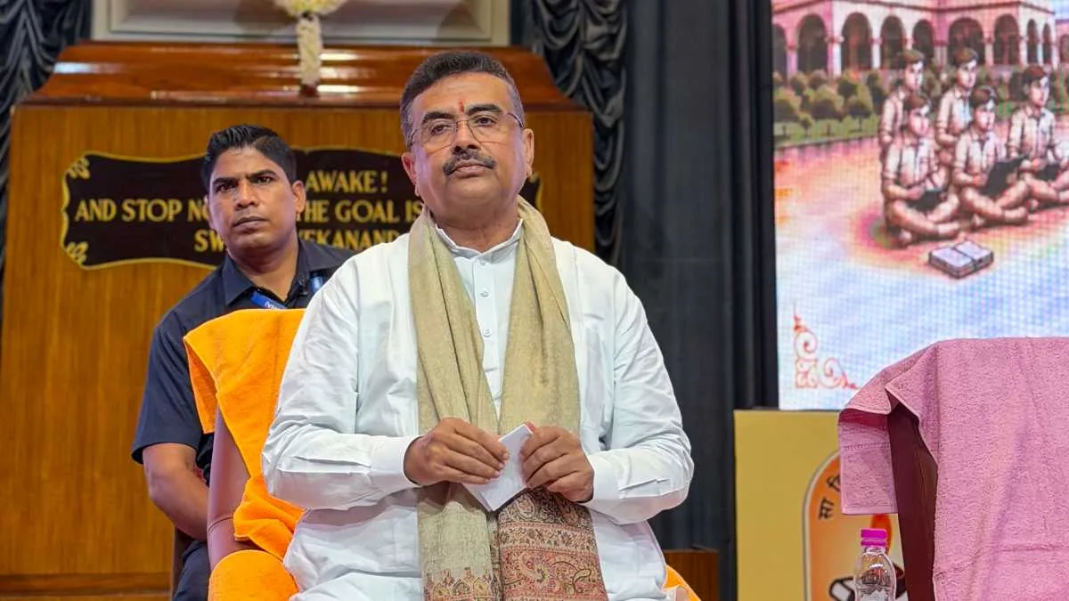‘বন্দে মাতরম’ না গাইলে মিলবে না সরকারি সাহায্য, মাদ্রাসাকে হুঁশিয়ারি মুখ্যমন্ত্রীর