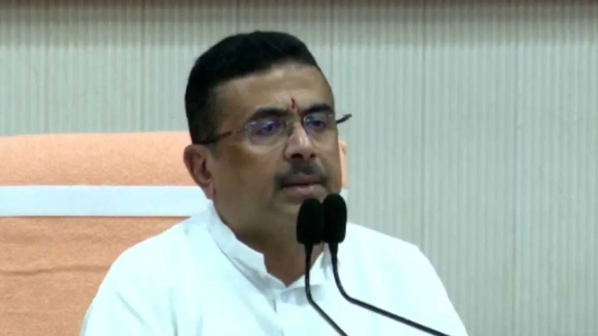 খারাপ আবহাওয়ার জন্য কালিম্পঙে নামতে পারলেন না মুখ্যমন্ত্রী