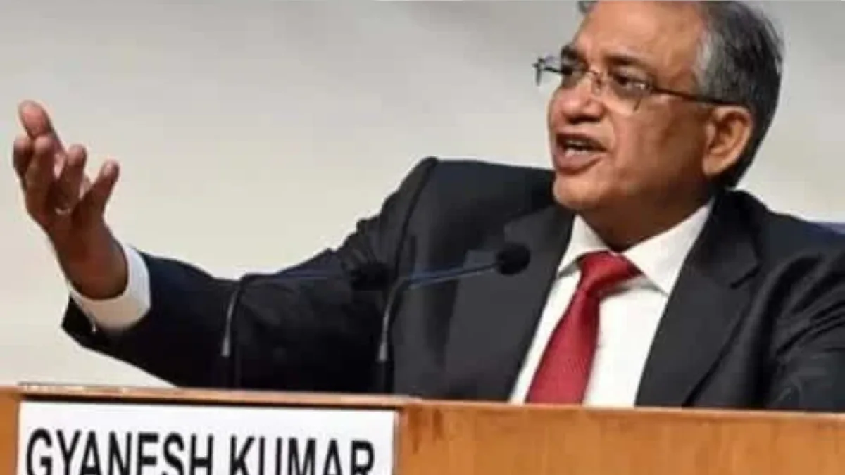 সিইসি জ্ঞানেশ কুমারকে অপসারণে ফের নোটিসের প্রস্তুতি, ১৪ আপত্তি ঘিরে তুঙ্গে বিতর্ক
