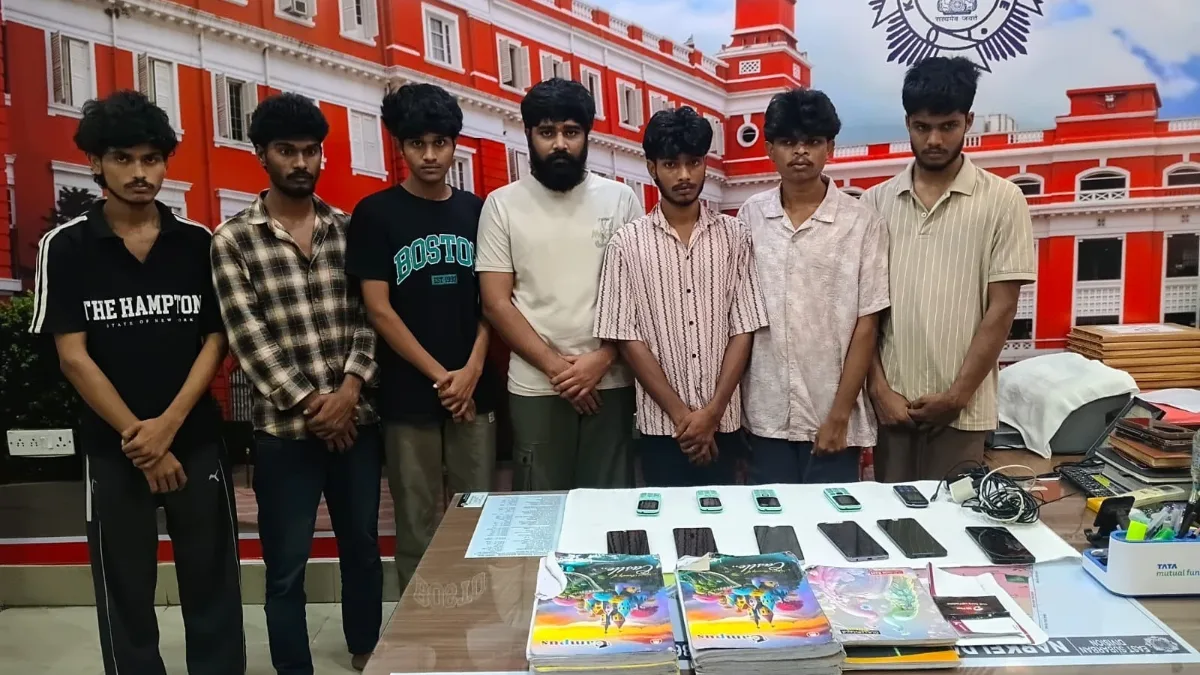 নকল নথিতে সিম, মুদ্রা ঋণের নামে প্রতারণা! কলকাতায় কল সেন্টারে হানা, গ্রেপ্তার ১০