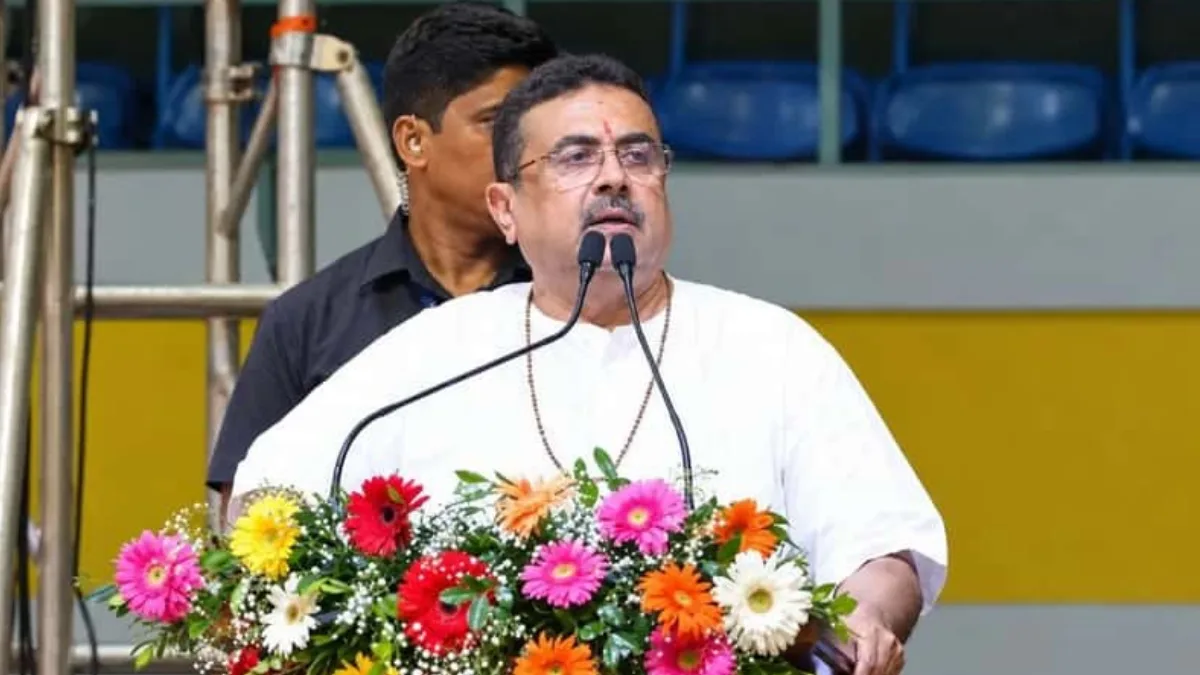 ‘আজাদি’ স্লোগানে মমতাকে নিশানা, শ্রীরামপুরের সভাকে ‘প্রহসন’ বলে কড়া বার্তা শুভেন্দুর