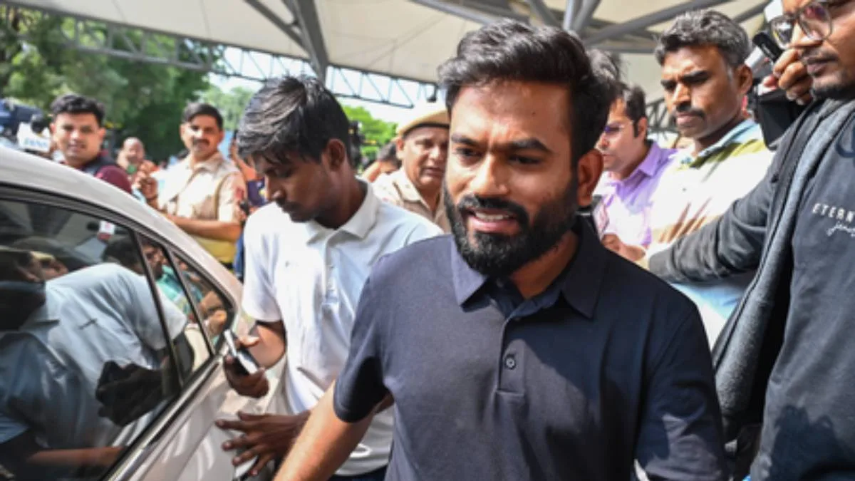 ককরোচ জনতা পার্টির প্রধান অভিজিৎ দীপকে-কে গ্রেপ্তার করল পুলিশ