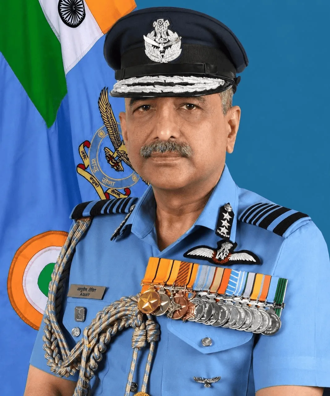 ককপিটে ৩৫০০ ঘণ্টার বেশি, সামলেছেন ৩টি বড় সামরিক অভিযান: নতুন বায়ুসেনা প্রধান আশুতোষ দীক্ষিতকে চিনুন