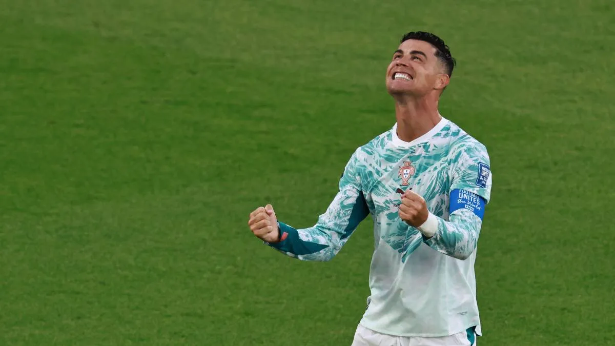 পর্তুগাল থেকে নির্বাসিত হয়েও বিস্ফোরক রোনাল্ডো– ইতিহাসের সেরা আমিই, ফের সেই বিতর্ক উস্কে দিলেন মহাতারকা