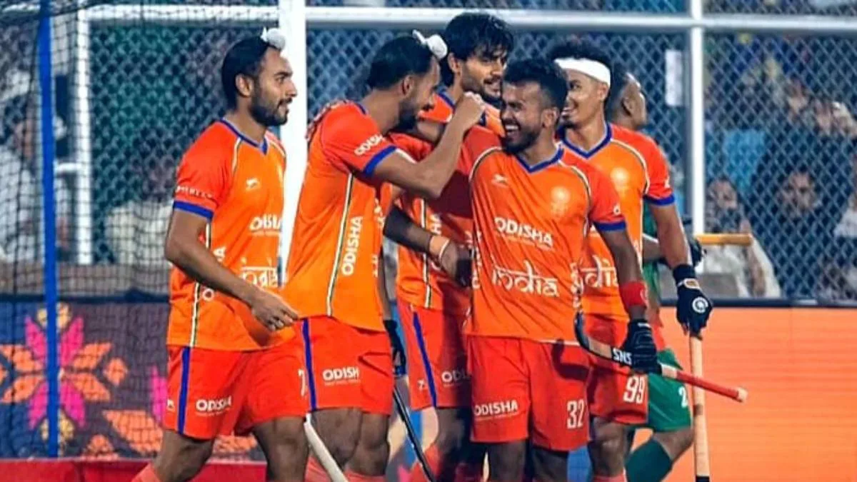 চার কোয়ার্টারেই ধারাবাহিক ভারত, চিনকে হারিয়ে তৃপ্ত কোচ ফুলটন! আক্রমণে আরও উন্নতি চান