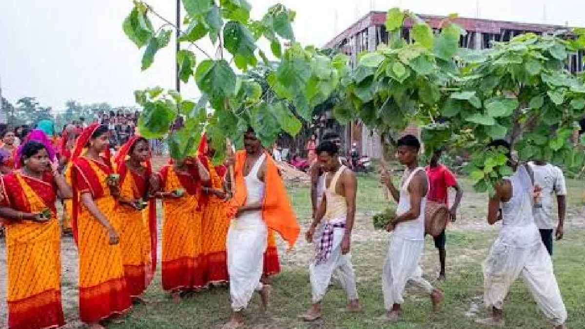 জঙ্গলমহলে করম পরব: প্রকৃতি, পূর্বপুরুষ ও লোকজ জীবনের উৎসব