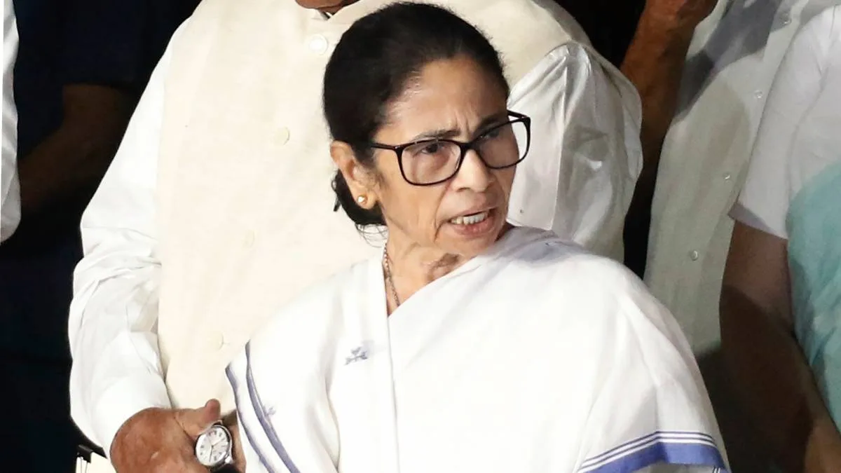 দিল্লিতে আটক মমতা বন্দ্যোপাধ্যায়