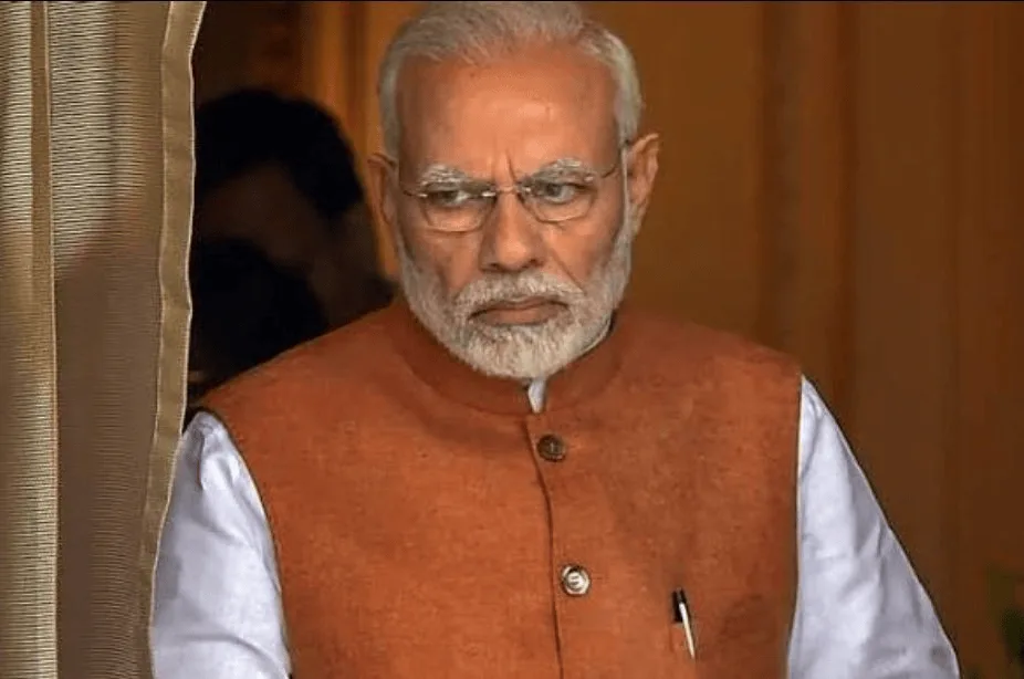 কারা দেশের আসল দুশমন? দশেরায় রাবণ দহনের মঞ্চ থেকে তিন অপশক্তিকে নিশানা প্রধানমন্ত্রীর