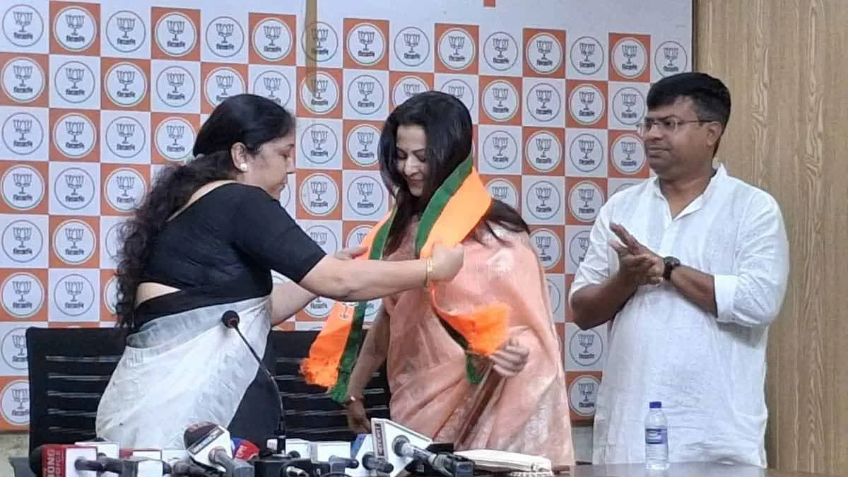 ‘দেশের মানুষের সেবা করতে চাই’, মোদী-শুভেন্দুকে ধন্যবাদ জানিয়ে বিজেপিতে যোগ কোয়েলের