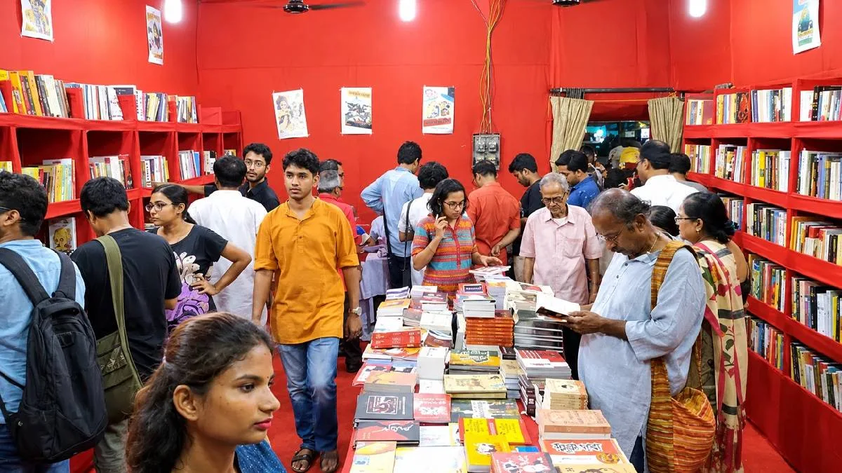 ‘দুর্গাপুজোয় না হলে কালীপুজোয় করুন’, বুকস্টল নিয়ে বামেদের নয়া পরামর্শ কলকাতা হাইকোর্টের