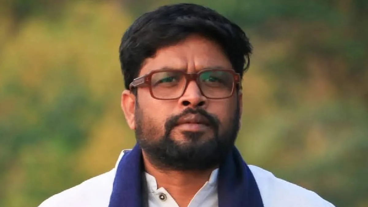 তৃণমূলের নেতা অজিত মাহাতো গ্রেপ্তার, সরকারি চাকরি পাইয়ে দিতে টাকা নেওয়ার অভিযোগ