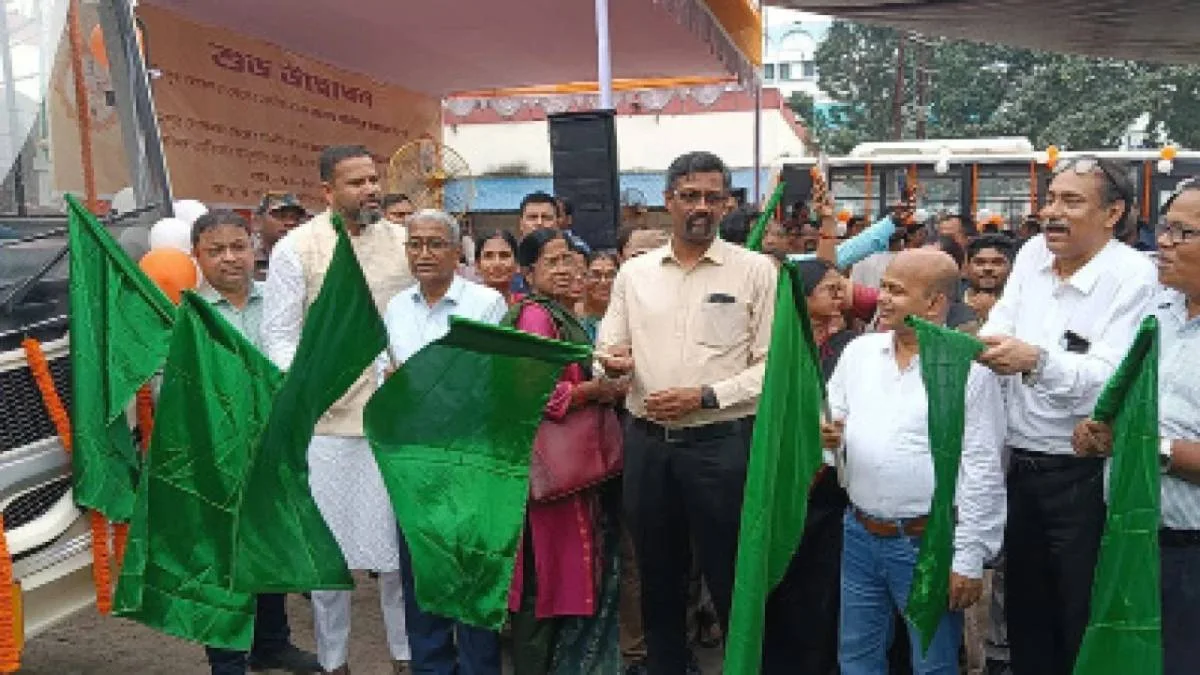 রোগী পরিষেবায় এবার বিনামূল্যে এসি বাসের ব্যবস্থা, রাজ্যের দুই লোকসভা কেন্দ্রে চালু