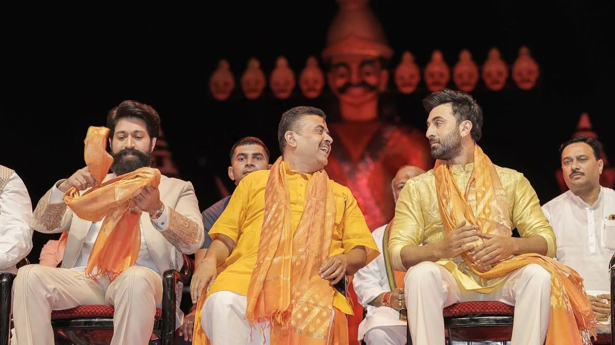 দশেরায় বাংলায় এলেন রণবীর কাপুর, করমুক্ত নীতেশ তিওয়ারীর ‘রামায়ণ’, বড় ঘোষণা মুখ্যমন্ত্রীর
