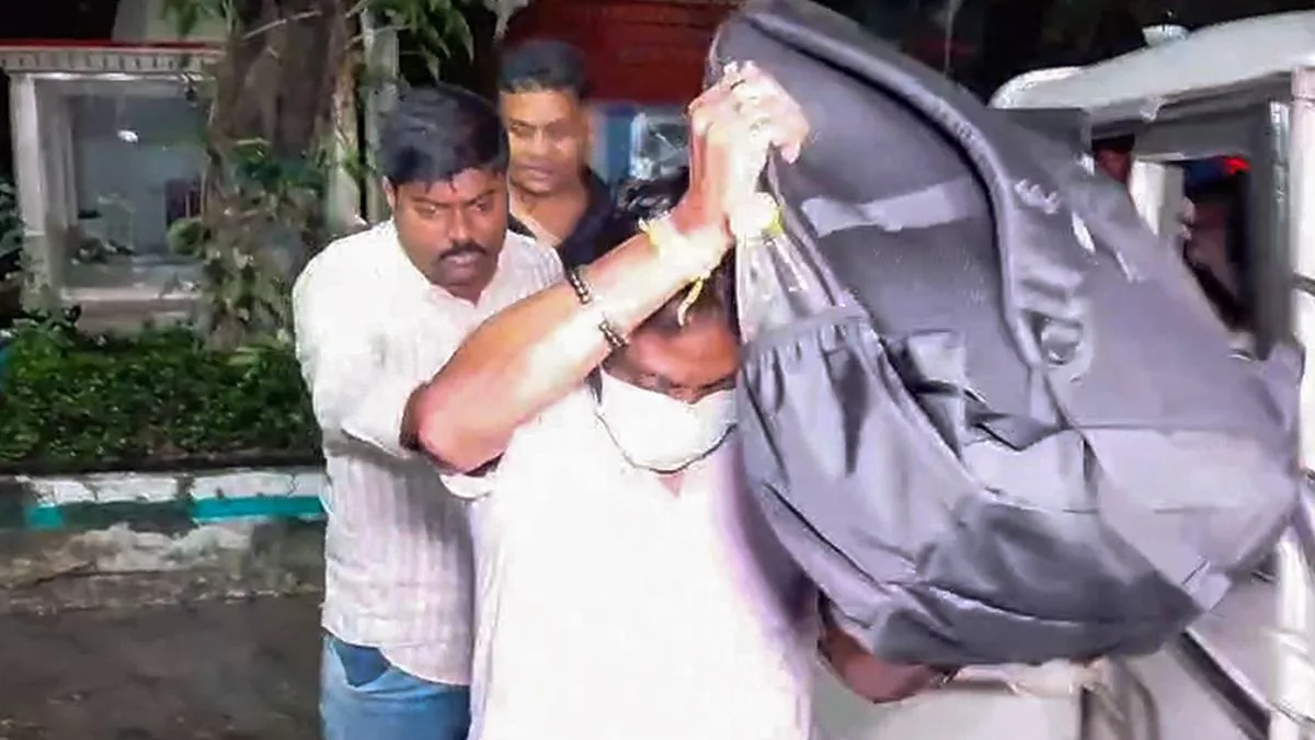 আরজি কর কাণ্ডে প্রমাণ লোপাটের অভিযোগে সোমনাথ দে-কে সিবিআই হেফাজতে পাঠাল আদালত