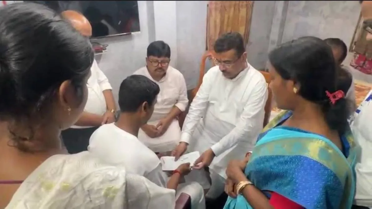 চোরবাগানে পদপিষ্টের ঘটনায় চাকদহে মৃতার পরিবারের পাশে মুখ্যমন্ত্রী