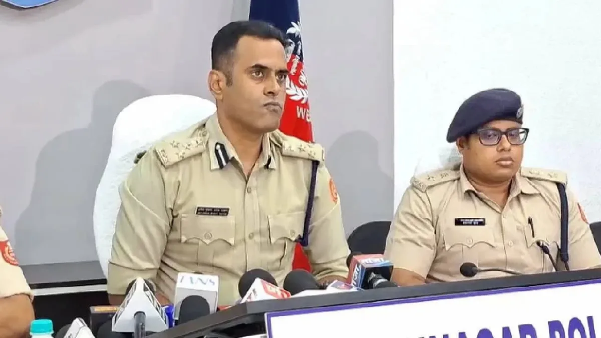 মেসিকাণ্ডের পুনরাবৃত্তি নয়, ভারত-ব্রাজিল ম্যাচে যুবভারতীতে কড়া নিরাপত্তা! নিষিদ্ধ জলের বোতল-লেজার-ছাতা
